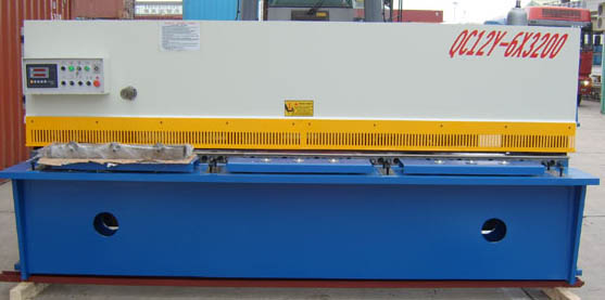 Hydraulic swing beam shearing machine 6