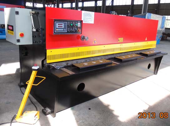 hydraulic swing beam shearing machine 7
