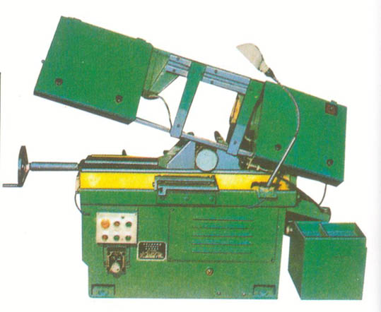 BAND SAWING MACHINE